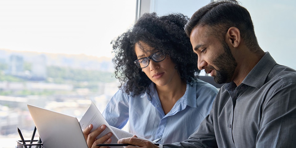 Should small businesses use an insurance broker?